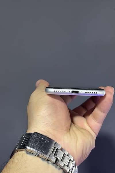 Apple iPhone SE 2020