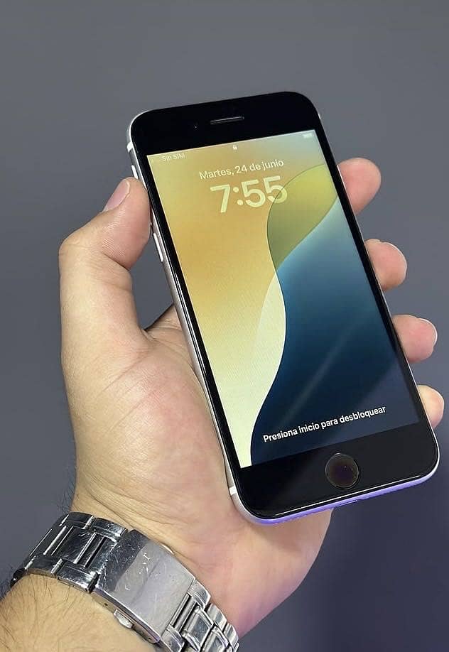 Apple iPhone SE 2020 3