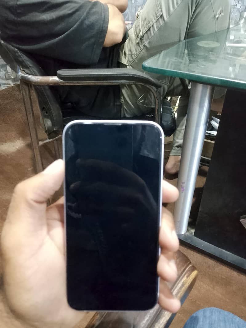 Apple iPhone 14 2