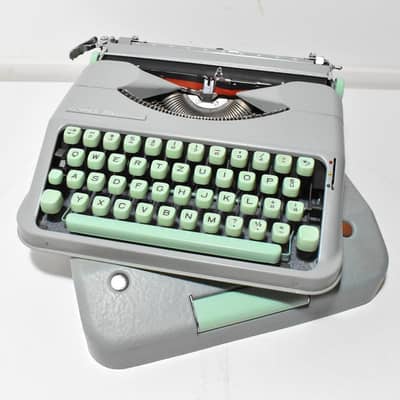 New Hermes Typewriter, Paper Shredder, Lamination Machines 03004331882