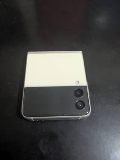Samsung Mobile Z Flip 3  8/128 Gb