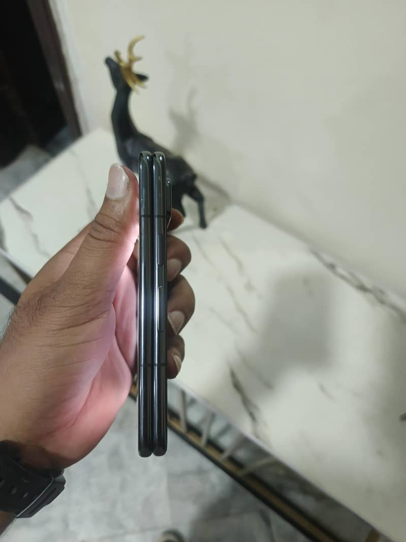 Google Pixel Fold PTA 10/10 5