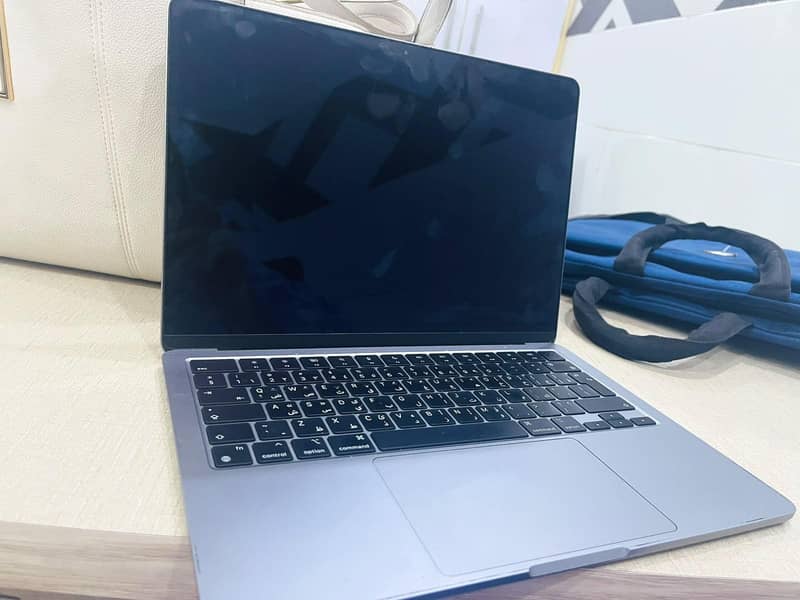 Apple Mac Book 3