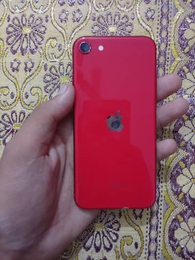 Apple iPhone SE