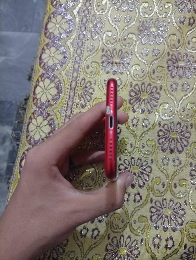 Apple iPhone SE 4