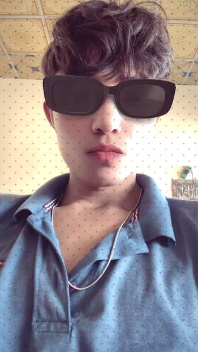 mujhee job need ha urgent age 17