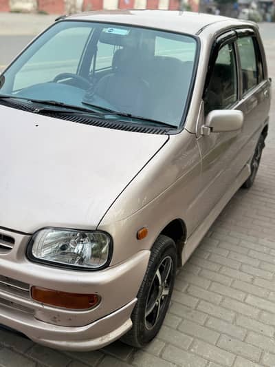 Daihatsu Cuore 2003