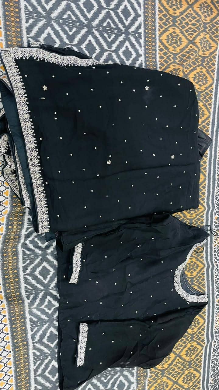 black saree 0
