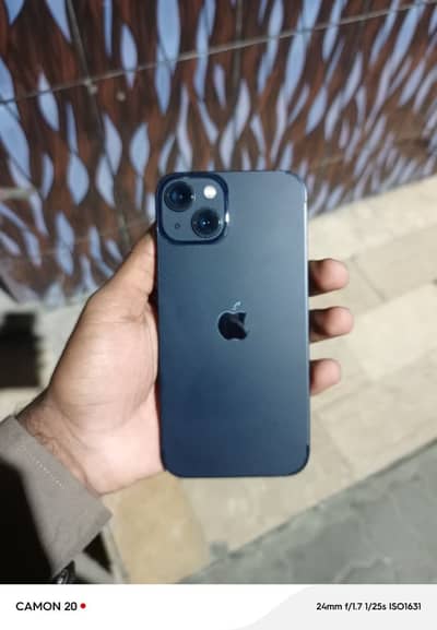 Apple iPhone 13