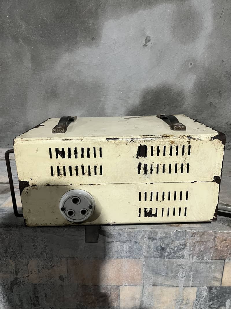 Stablizer 7000 watts 3