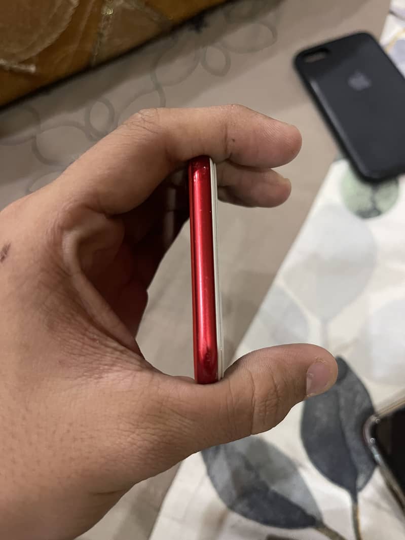 Apple iPhone 7 2