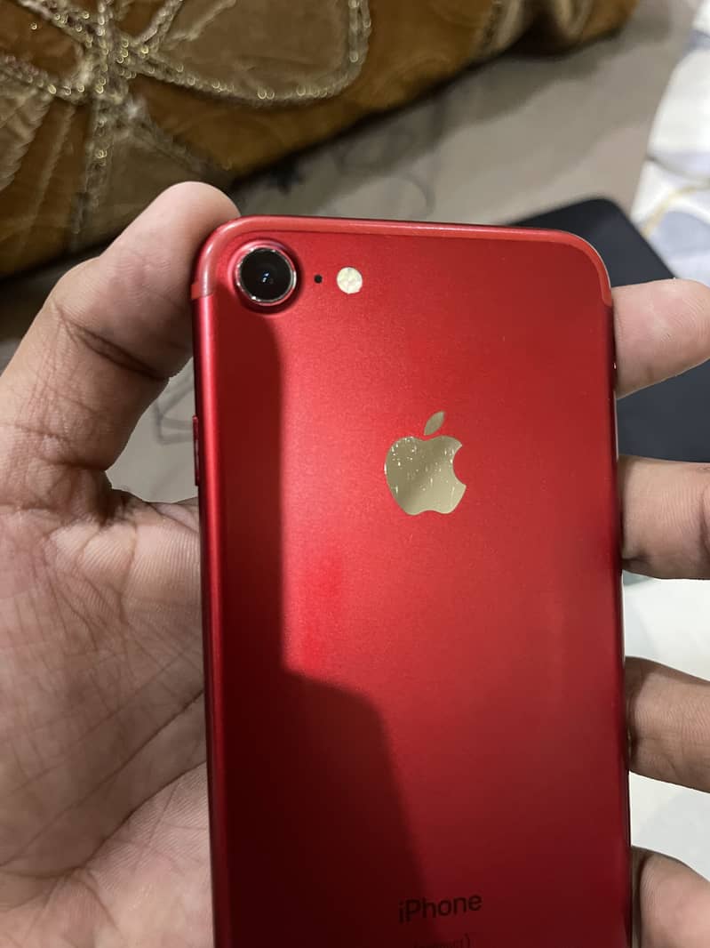 Apple iPhone 7 7