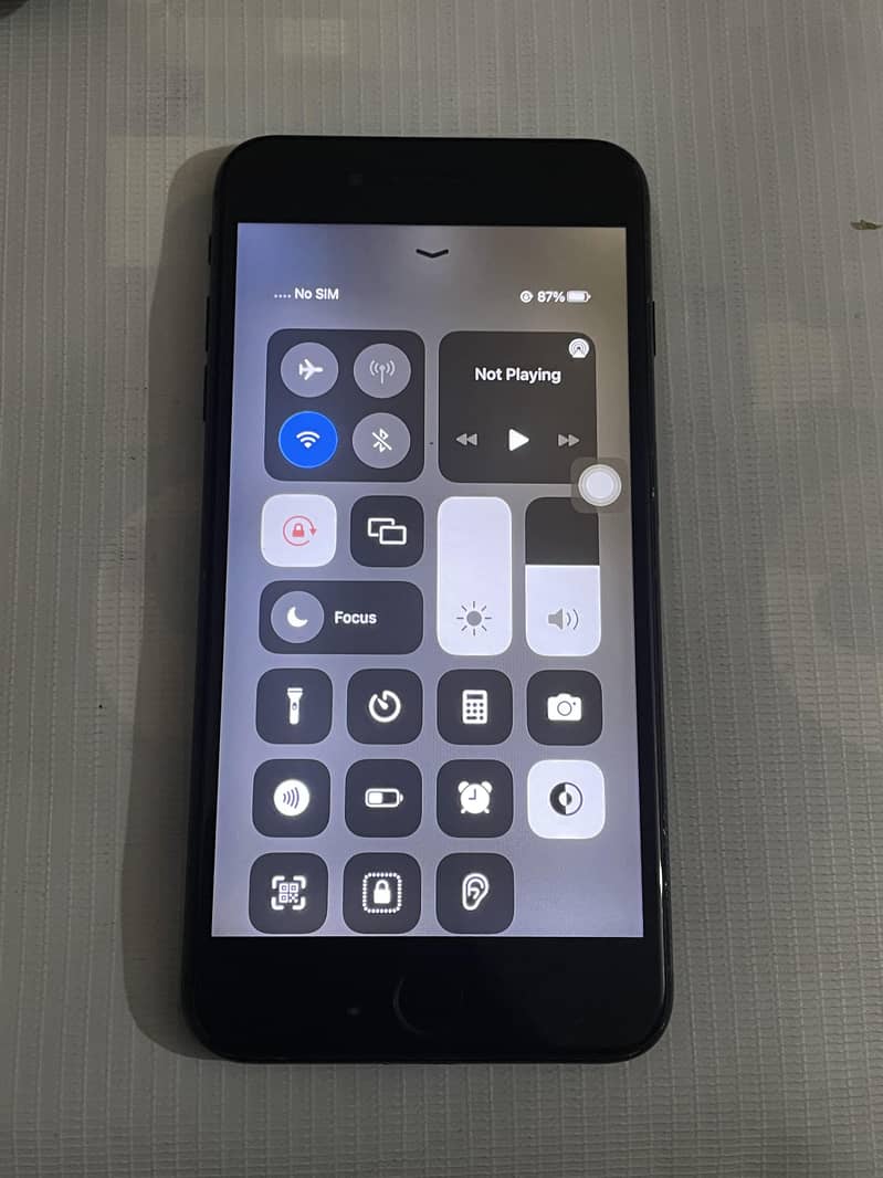 Apple iPhone 7 3