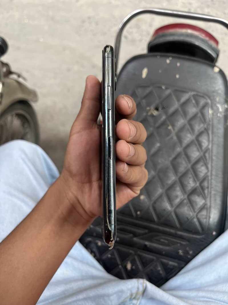 iPhone 11 Pro 64gb 5