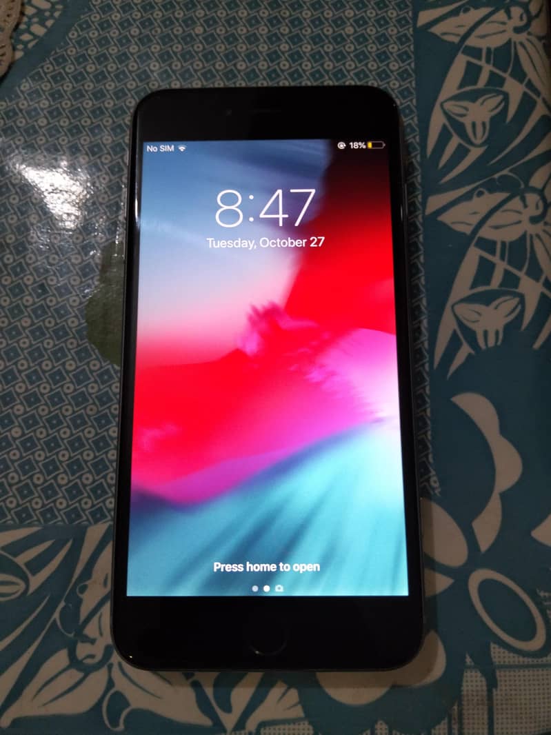 Apple iPhone 6 Plus 1