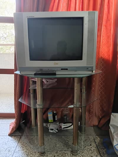 LG TV FLATRON TV 22 inch with troly