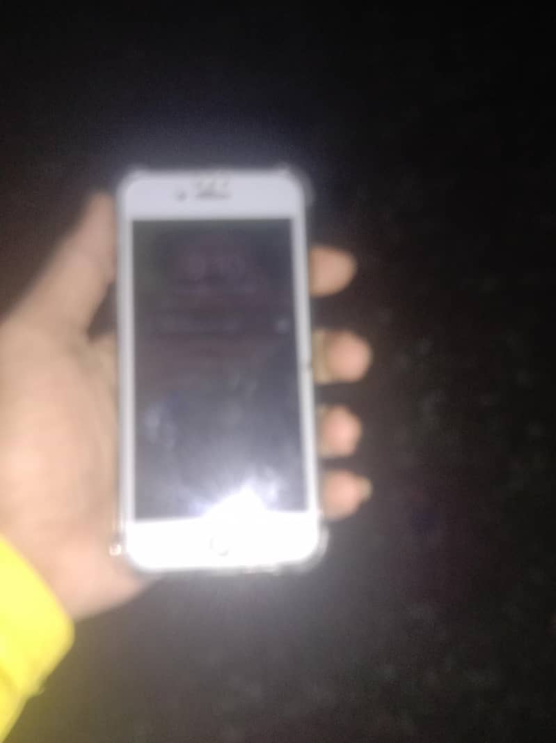 Apple iPhone 7 1