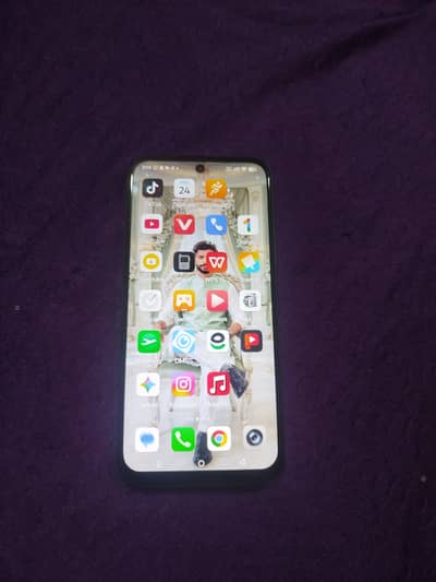 Infinix Hot 70