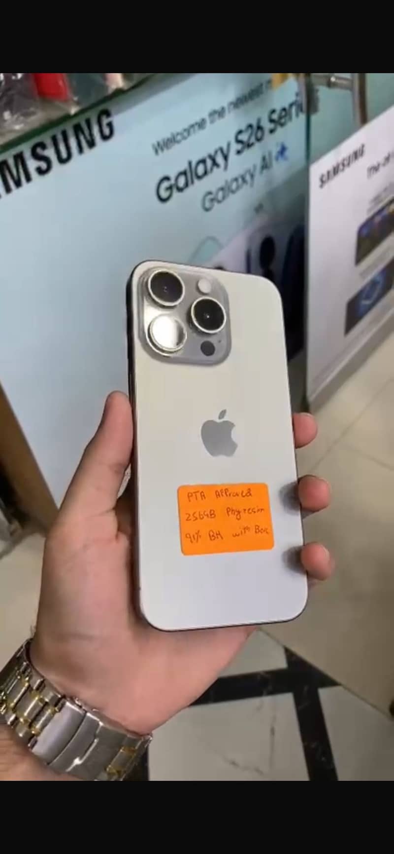 Apple iPhone 15 Pro 0