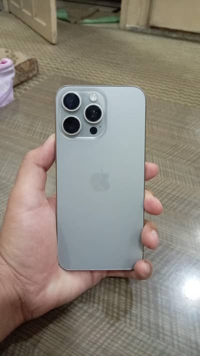 Apple iPhone 15 Pro Max