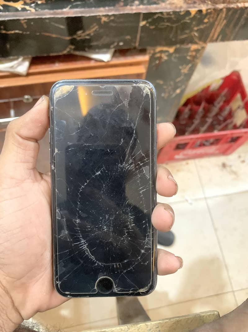Apple iPhone 8 0