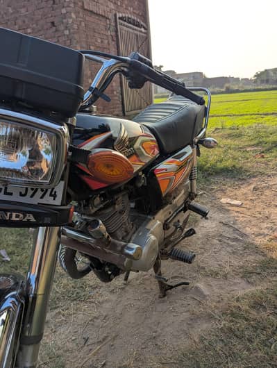 Honda 125 2022 Model Biomatric on the stop