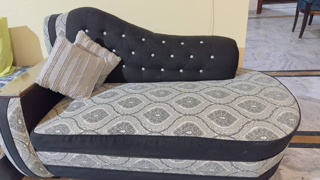 Dewan sofa without any damage 0