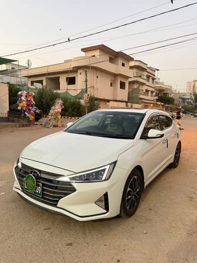 Hyundai Elantra 2022