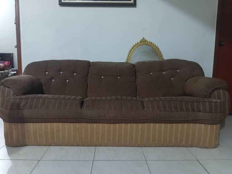 3 seater Sofa 0