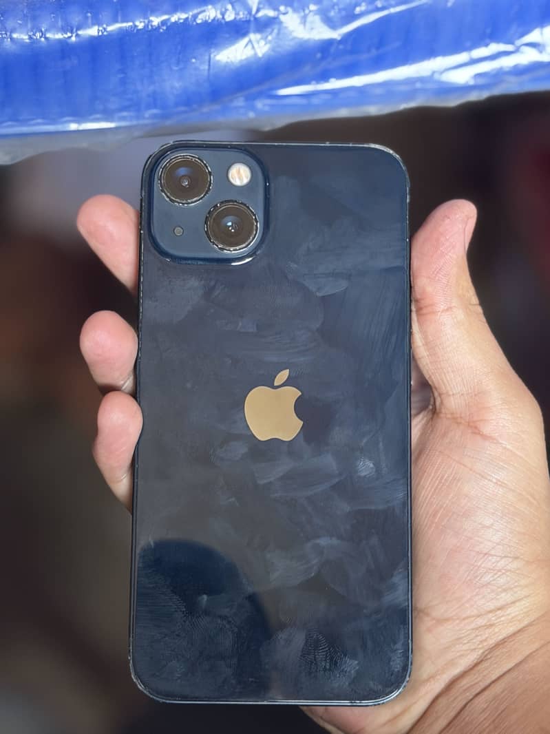 Apple iPhone 13 2