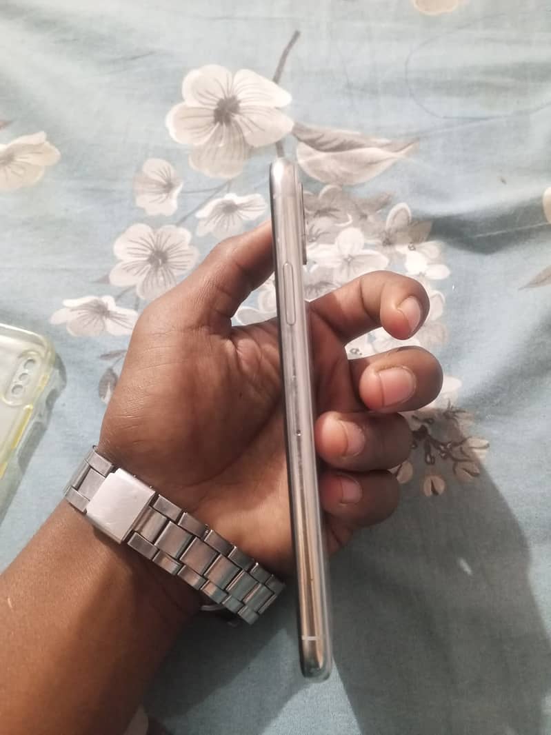 Apple iPhone X 1