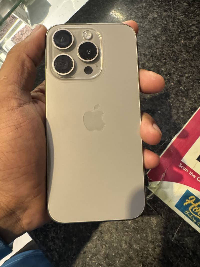 Apple iPhone 15 Pro 1