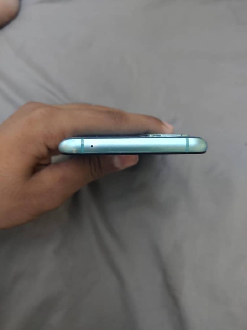 One Plus 8T 7