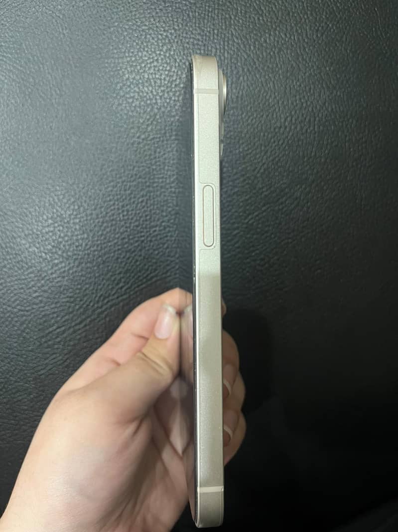 Apple iPhone 14 4