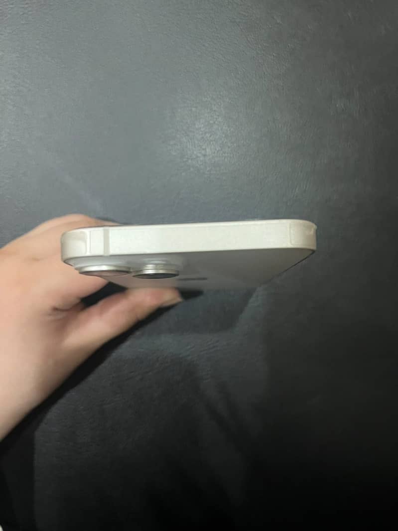 Apple iPhone 14 5