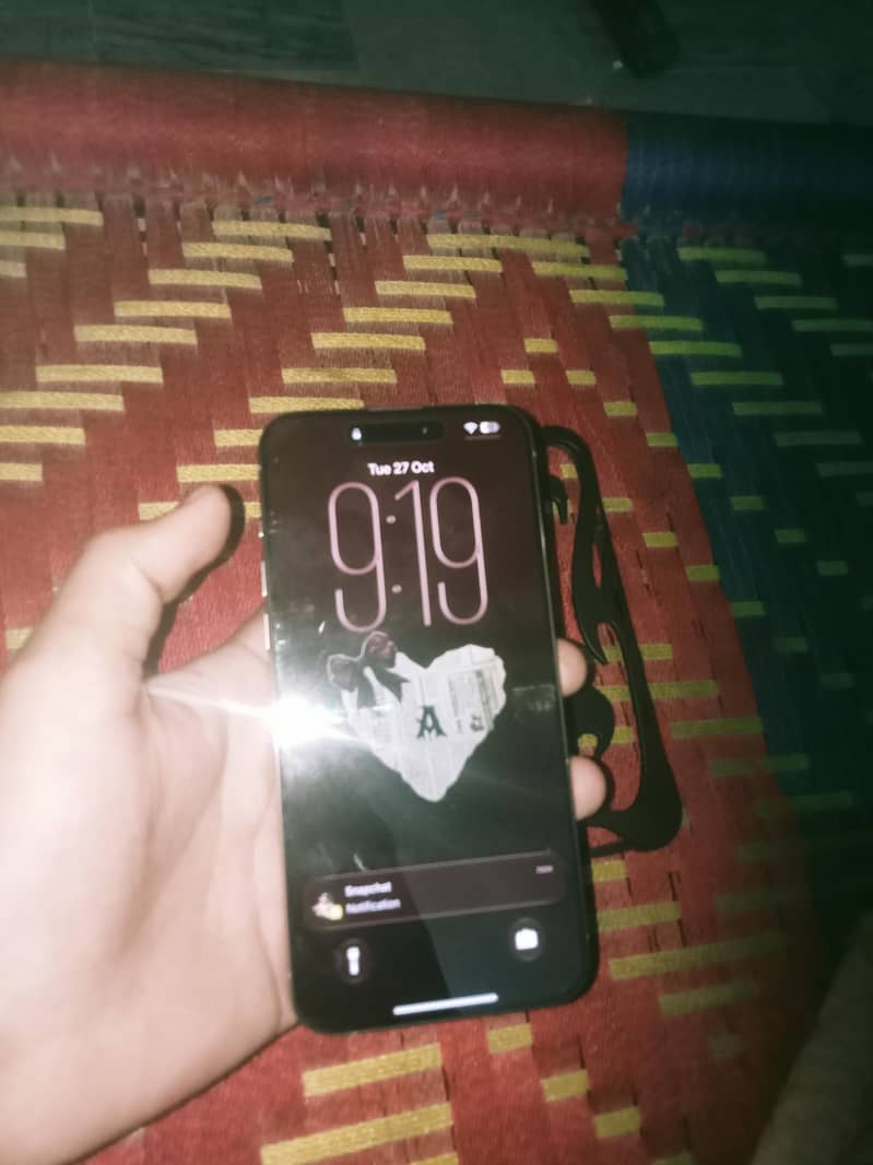 Apple iPhone 15 Pro Max 2