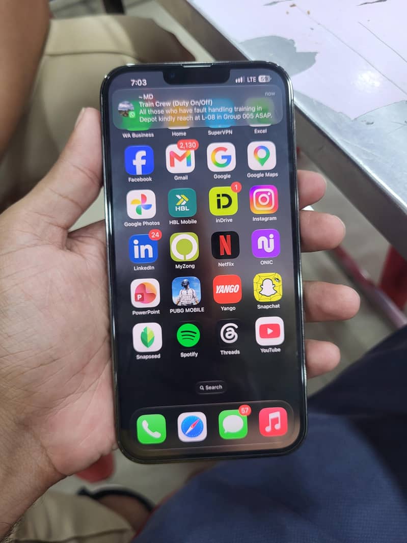 Apple iPhone 13 Pro Max 4