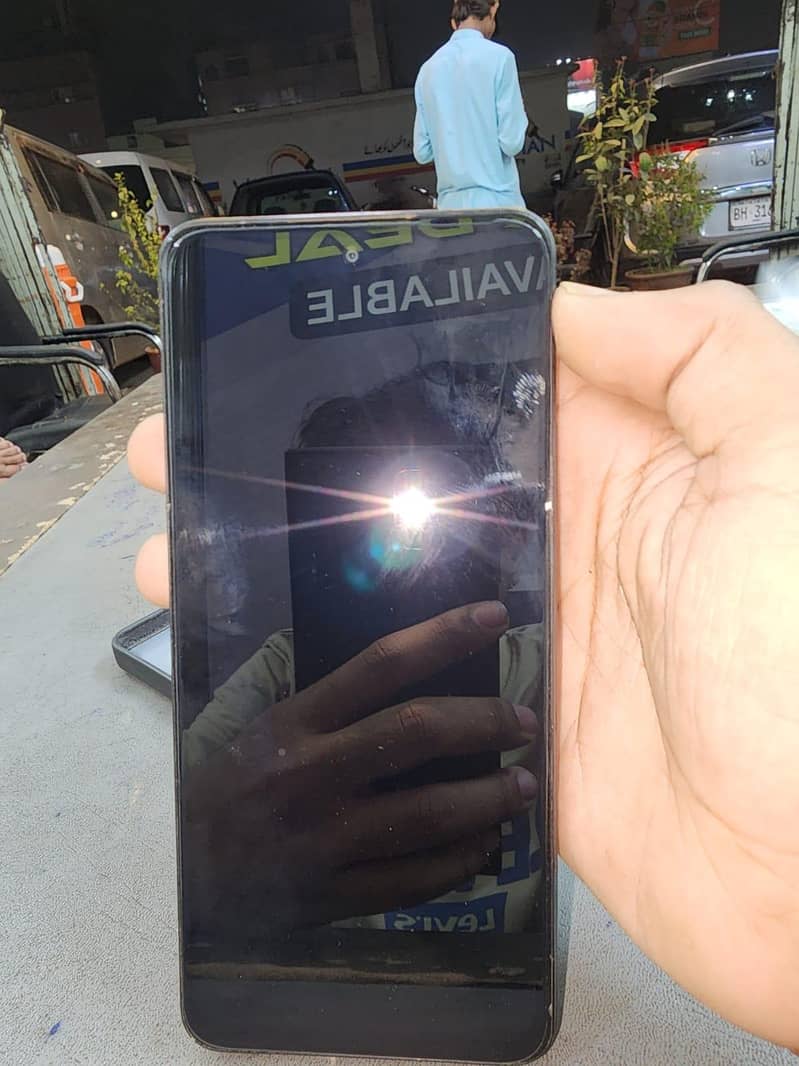 Realme C71 3