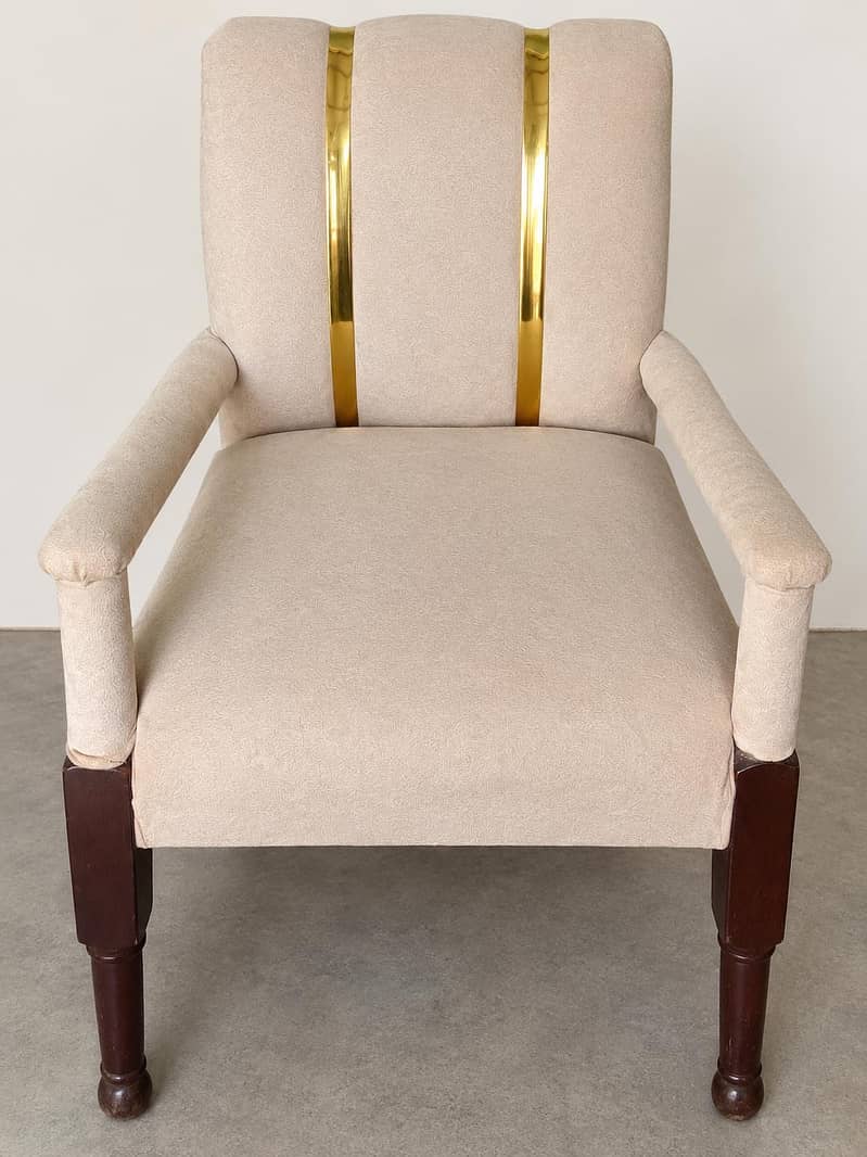 Chair 0