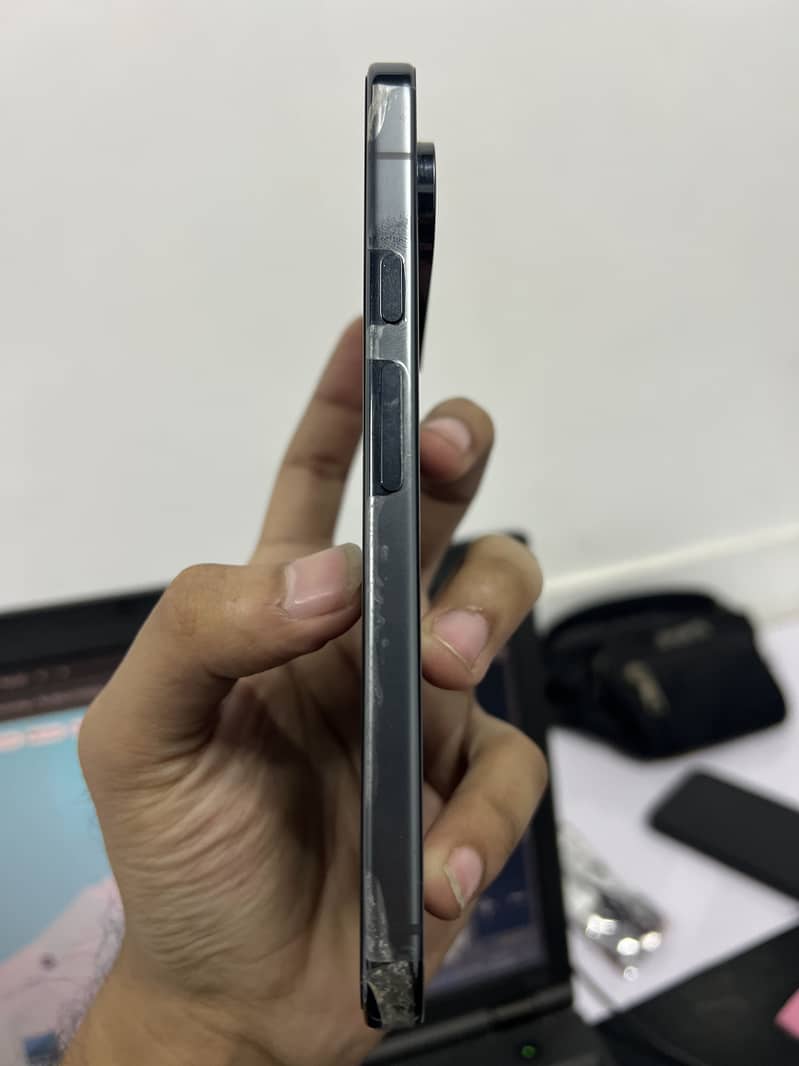 Google Pixel 10 Pro XL 6