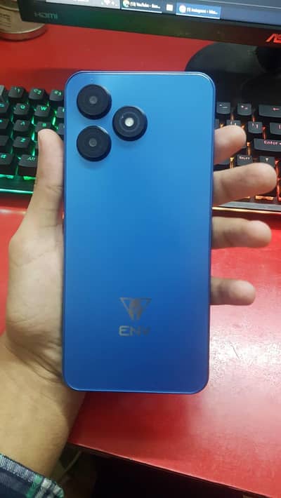 ENV NEO 128 gb 8gb ram