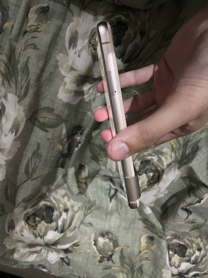Google Pixel 8 2