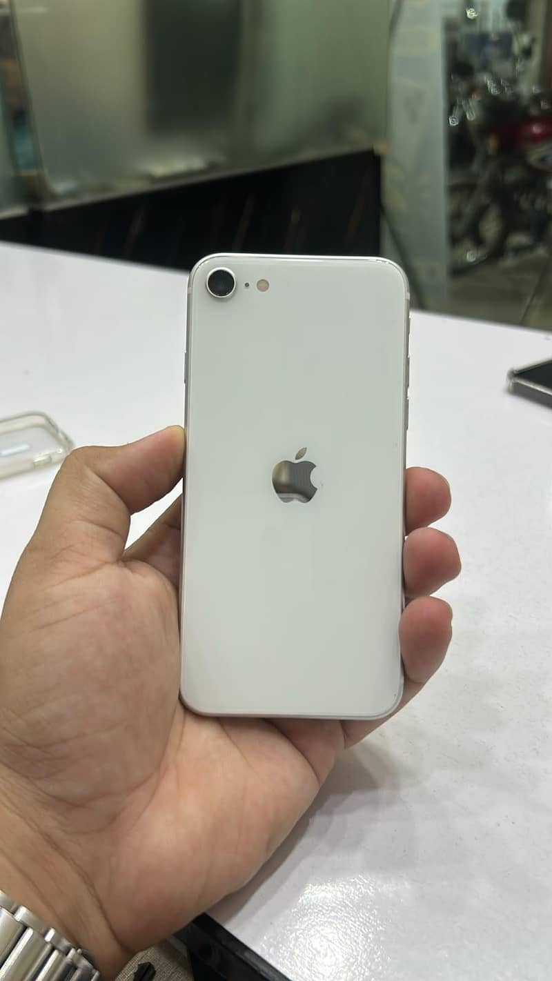 Apple iPhone SE 0