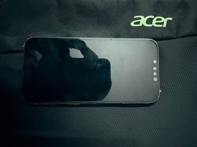 Apple iPhone 13 2
