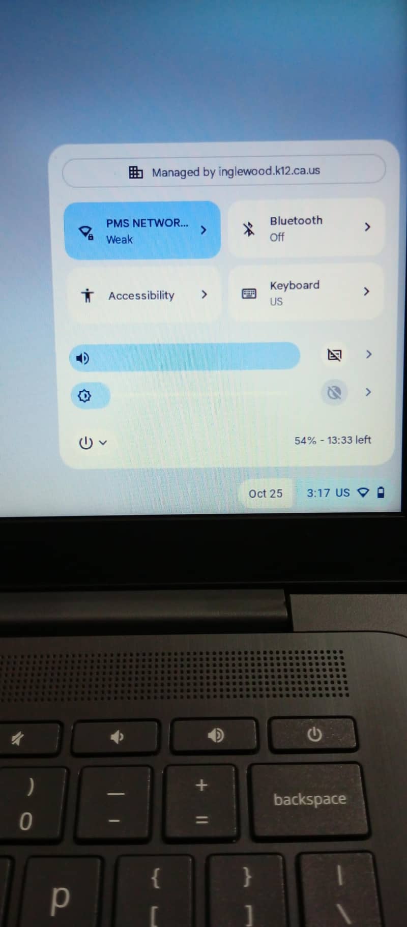 hp Chromebook 14 inch screen boderless 1