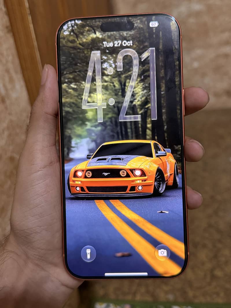 Apple iPhone 17 Pro Max 4