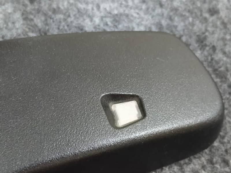 Universal dimming mirror with camera 0