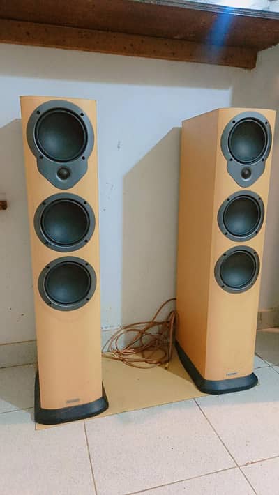 Mission m35 speaker
