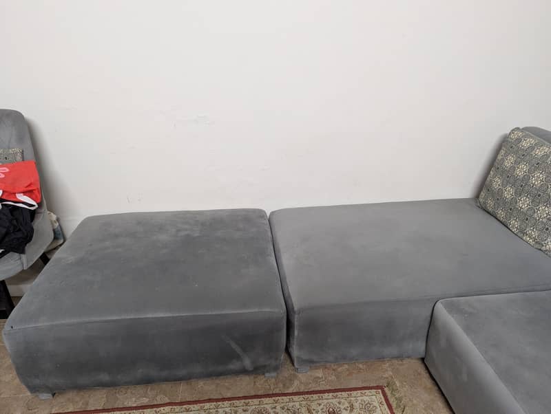 L shape sofa with 2 chairs set 8
