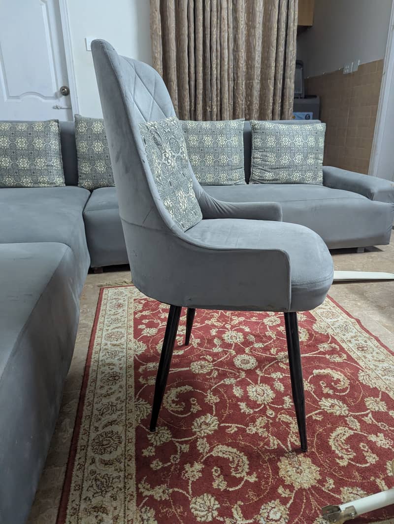 L shape sofa with 2 chairs set 10